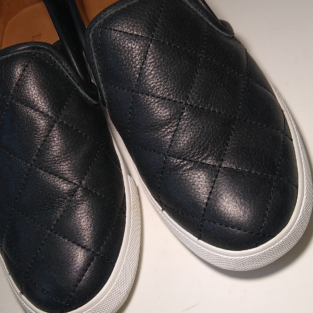 L'Amour Des Pieds 7M Kamada Black Quilted Lamba Loafer Slip-On Sneaker Shoes